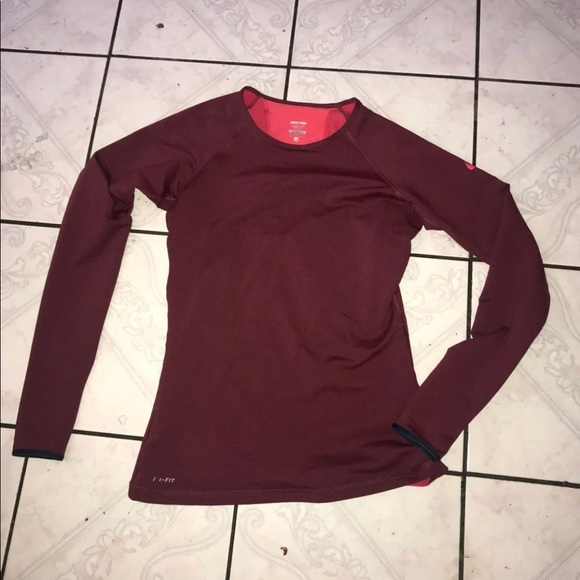 Nike Dri-Fit long sleeve - Picture 2 of 5